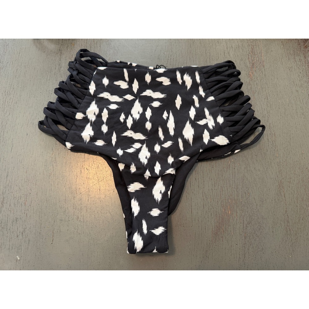 L*Space High Waisted Bikini Bottoms Black White Ikat Strappy Side XS RN 130061